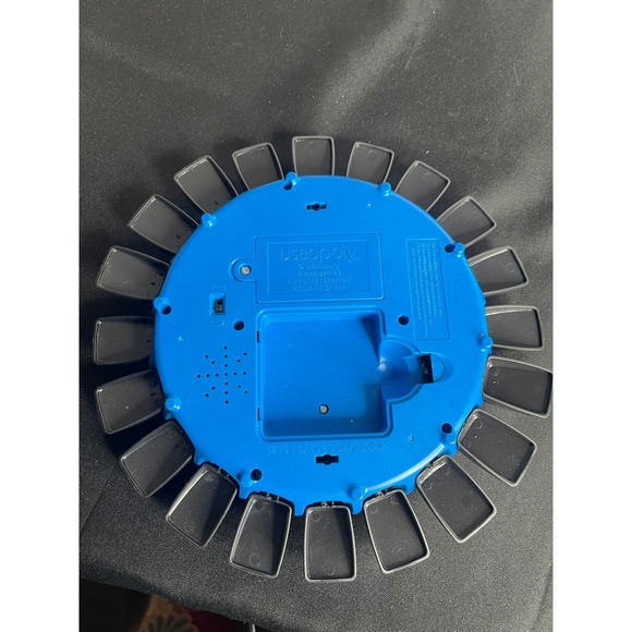 USAopoly Tapple Fast Paced Electronic Word Game Blue Black Family Party Game - Picture 2 of 2